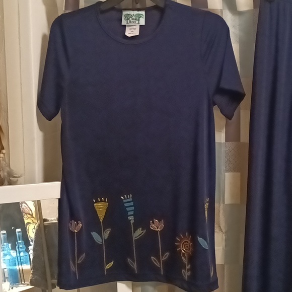 CoConut BAY navy 2-pc pantsuit w metallic floral embroidered designs Size Small - Picture 5 of 14